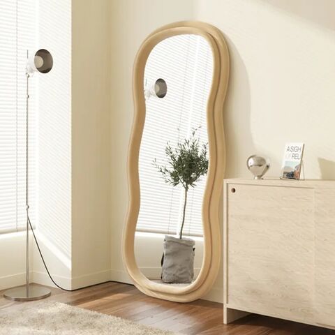 Espejo de pie de cuerpo entero con soporte de acero, diseño ondulado suave de lujo ligero, cubierta de franela, a prueba de explosiones para decoración del hogar