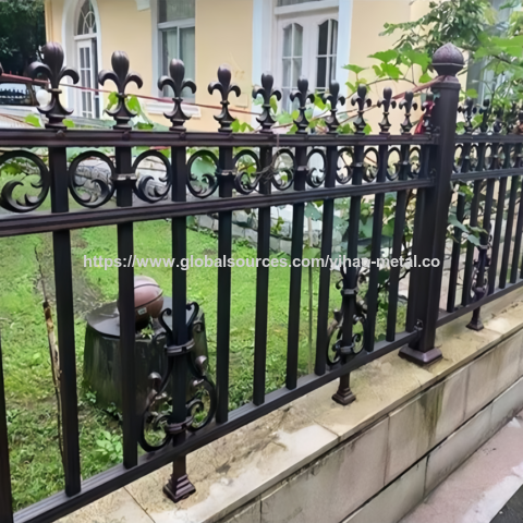 Valla de Privacidad para Jardín de Villa de Arte en Aluminio de Shanghái - Cobertizo de Aleación de Aluminio para Patio con Sustancia Pymaling de Madera Plástica para Exteriores