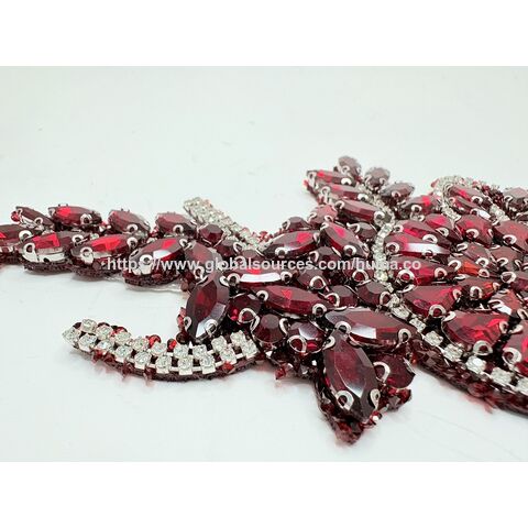 Elegantes joyas de cristal rojo + parches de diamantes hechos a mano para vestidos de novia y de noche DIY. Tamaño y color personalizados.