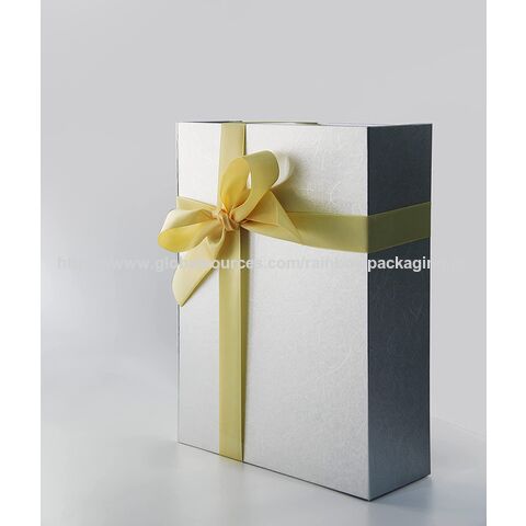 Faltbare Weihnachtsgeschenkbox mit individuellem Heißprägeverfahren, hochwertige, glänzend silberne Papierbox