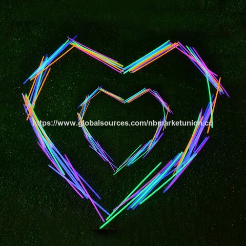 100 Pack Glow In The Dark Luminous Sticks Party Play Fun DIY Bracelets Necklaces For Kids Adults
