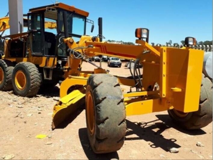 Fast Delivery 200hp Motor Grader Sag200 With Front Dozer And Rear ...
