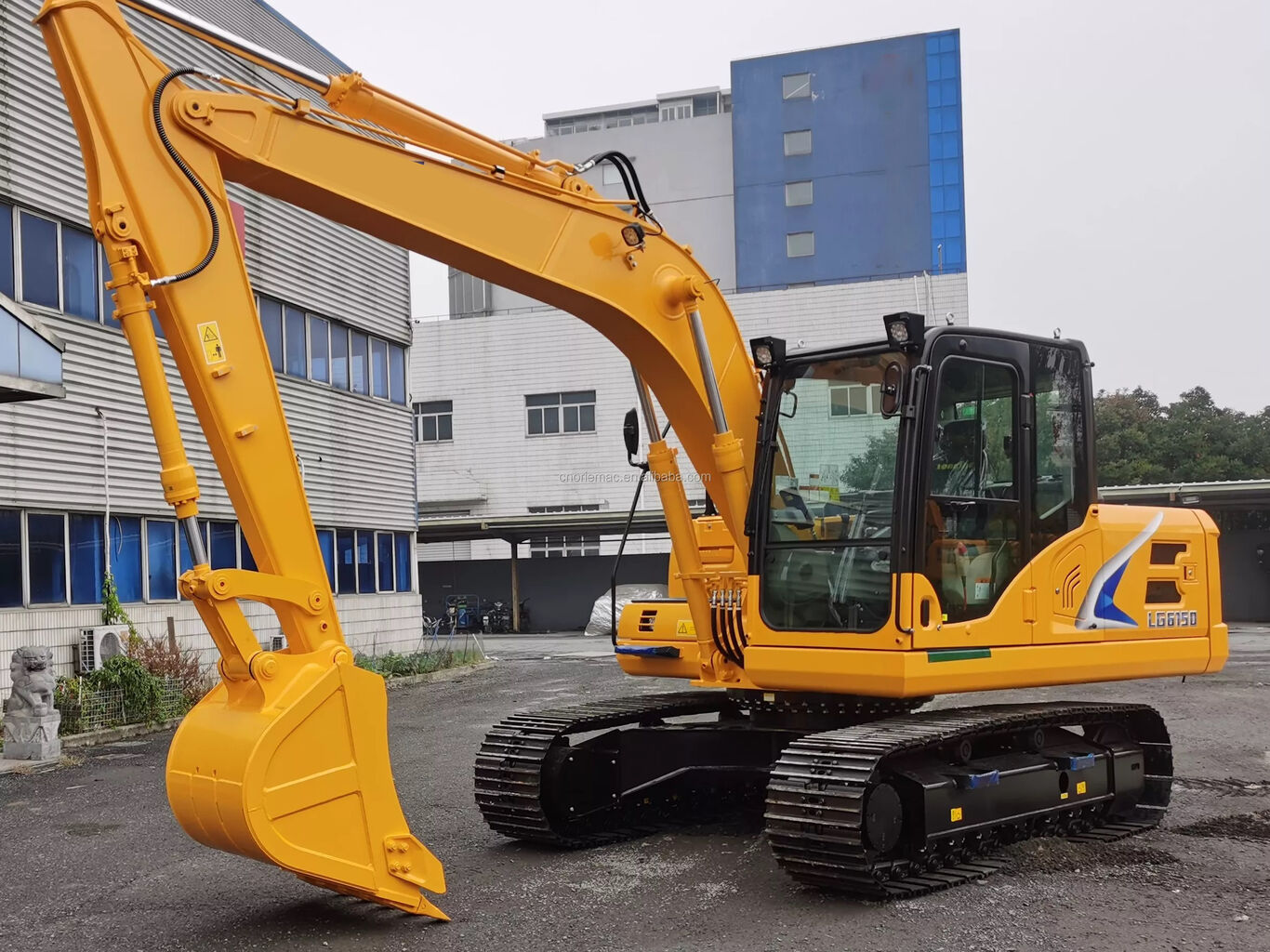 Buy China Wholesale Hot Selling Crawler Excavator Cdm6150n 13.65 Ton ...