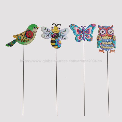 Fabricante de estacas de jardim de metal com pássaros e luzes solares para decoração de pátio e gramado