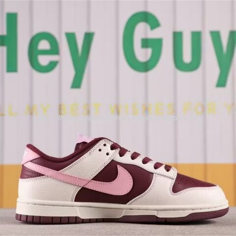 Nike Dunk Low Valentine's Day DR9705 100 Vente en gros Chaussures de sport de luxe pour femmes, baskets de basket-ball de marque pour hommes