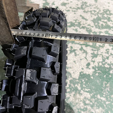 Pneu de vácuo de borracha para motocicleta de estrada molhada antiderrapante reforçado personalizado cordial durável estável de venda quente