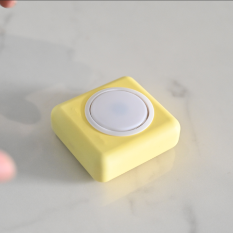 Intelligente KI-Soundbox Spielzeug mit Dialog-Bewegungsdesign, Intelligentes Plastikspielzeug für Kinderbildung im Großhandel