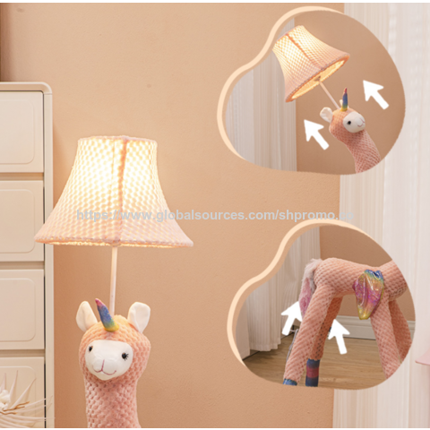 Lámpara de Pie Unicornio de Peluche Rosa: Iluminación Suave y Caprichosa para Guardería
