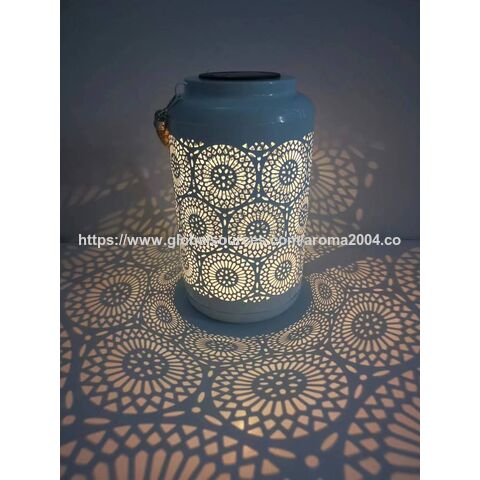 Luz solar LED decorativa de metal com o menor preço de fabricante para decoração de jardim, pátio, gramado, caminho, ornamento de quintal
