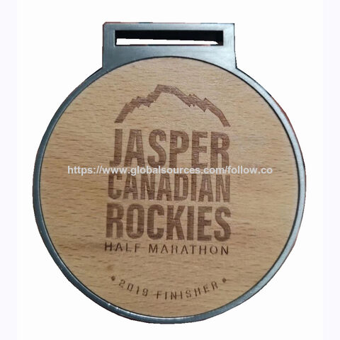 Médaille de Métal Semi-Marathon avec Autocollant en Bois de Hêtre pour Finisseurs Canadiens de Jasper