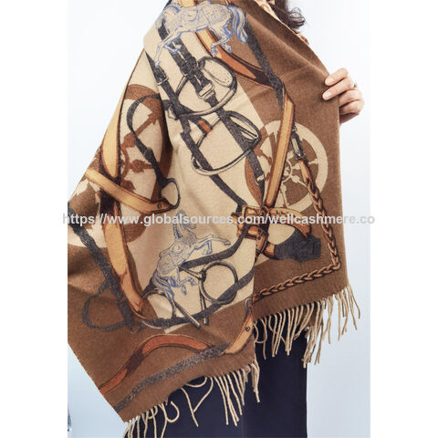 Chal de moda para mujer con estampado de cinturones para otoño/invierno - Venta al por mayor de chales y bufandas de diseño