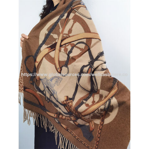 Chal de moda para mujer con estampado de cinturones para otoño/invierno - Venta al por mayor de chales y bufandas de diseño