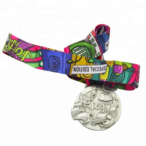 Hersteller Großhandel kundenspezifische hochwertige Laufmedaillen Trophäen Sportmedaillen mit Schlüsselbändern kundenspezifische Medaille