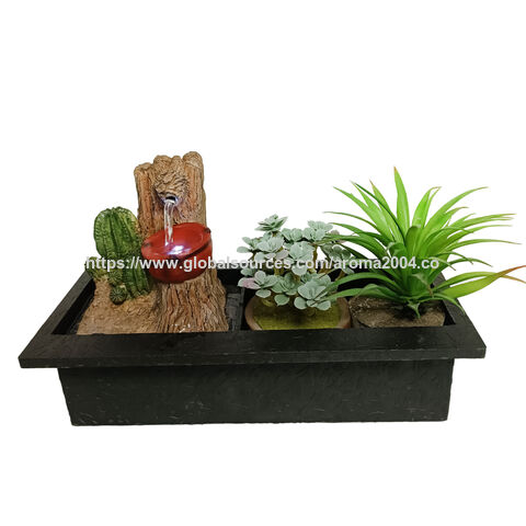 Décoration d'intérieur unique Mini pot de jardin multifonction avec pompe de fontaine LED pour ornement de table