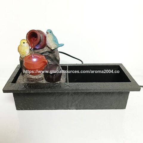 Décoration d'intérieur unique Mini pot de jardin multifonction avec pompe de fontaine LED pour ornement de table