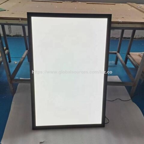 Boîte Lumineuse Publicitaire LED RGB à Cadre Clic en Aluminium Noir en Gros pour Affiche d'Art Acrylique, Décoration Murale Maison 40x60 A2