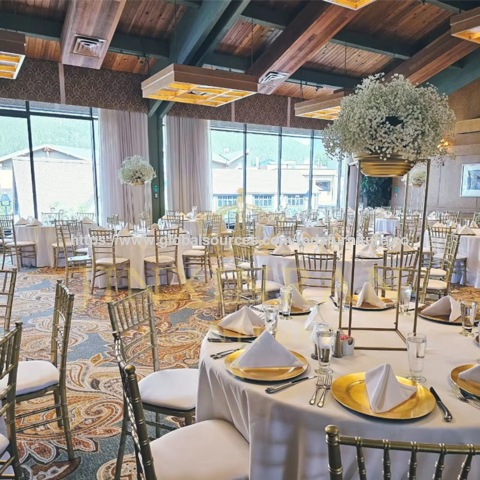 Cadeiras Chiavari Tiffany de luxo modernas por atacado, elegantes, resistentes, empilháveis de metal para banquetes e hotéis para locais de eventos
