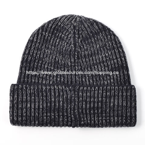 Bonnet en maille grise sophistiqué