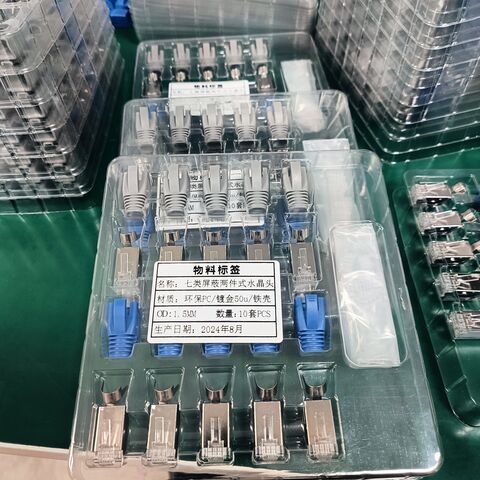 Ethernet FTP 8P8C Modularer, geschirmter Metall-Adapter RJ45 Cat7 Stecker mit Knickschutz.