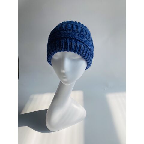 Modischer Damen Winter Acryl Multifunktions-Beanie mit Loch für Dutt und Pferdeschwanz