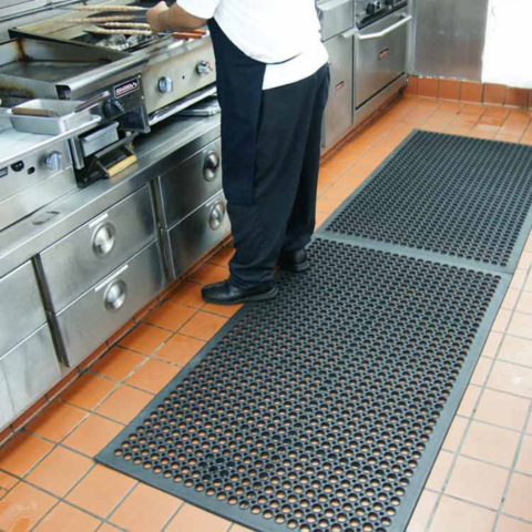 Tapete Industrial Antifatiga de Goma con Drenaje 3'x5' - Antideslizante, Perforado, para Cocina, Garaje, Taller, Entradas y Áreas Frías