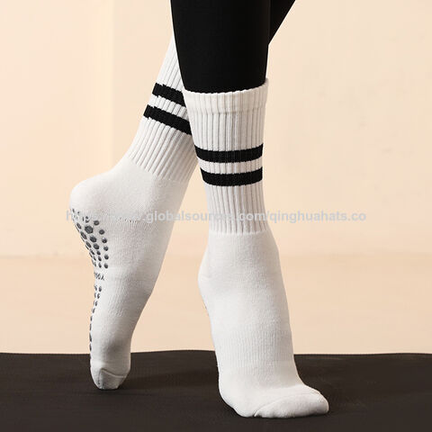 Benutzerdefinierte Pilates Socken Rutschfeste Yoga Socken Damen Baumwolle Grip Großhandel Damen Medium Tube Frottee Dicke Solide Frottee Socken