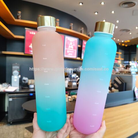 Transparenter Aktivitätsbecher mit personalisiertem Druck - Süße bunte Wasserflasche mit individuellem Logo für Mädchen und Jungen