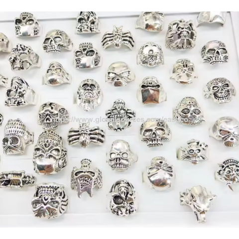 Heißer Verkauf Großhandel Punk Hollow Schädel Legierung Silber Ringe für Männer Halloween Dekoration Batch Fingerring für Männer Gothic Rock