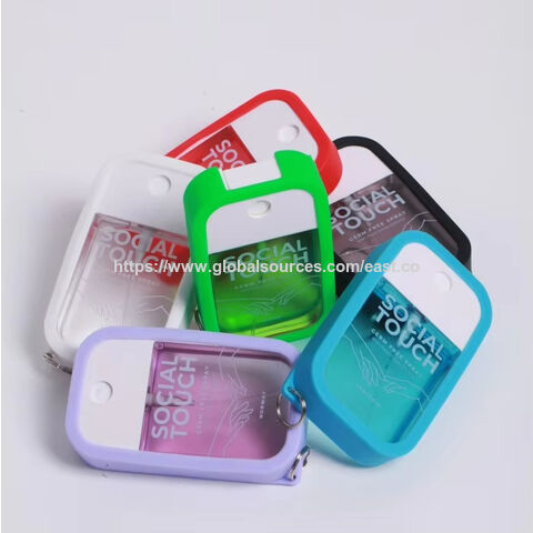 Gel hidroalcohólico de marca privada, desinfectante de manos, líquido humectante, mini gel de bolsillo, botella de spray para desinfectante de manos.