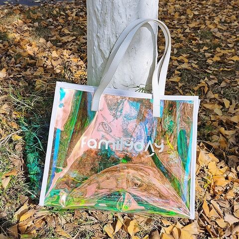Sac fourre-tout holographique en plastique en gros avec poignée en cuir Sac holographique en PVC Sac à main tendance en PVC