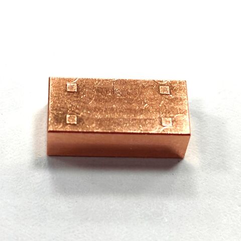 Entretoises Métalliques Carrées en Gros pour Assemblage Automobile
