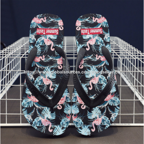 Zapatillas modernas, diseño de empeine a la moda, suela antideslizante, varios estilos disponibles.