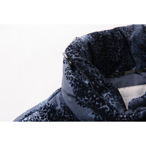 ODM/OEM modischer, gepolsterter Damenmantel, Stoffblumenstapelbeschichtung, Flockbeschichtung, warmer Mantel für Winter und Herbst