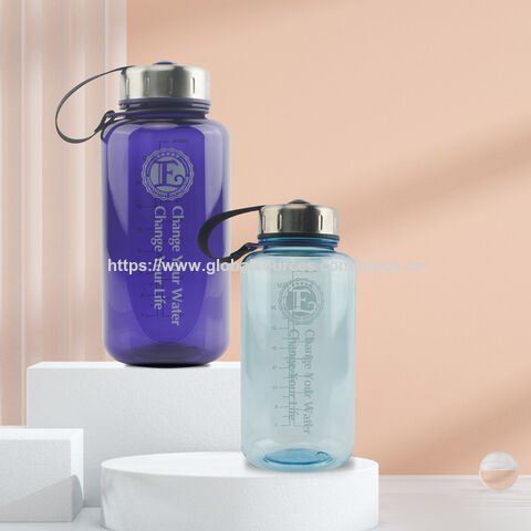 Individuell gestaltbare Werbe-Trinkflasche aus Kunststoff für Sport mit Tragegurt und Edelstahldeckel