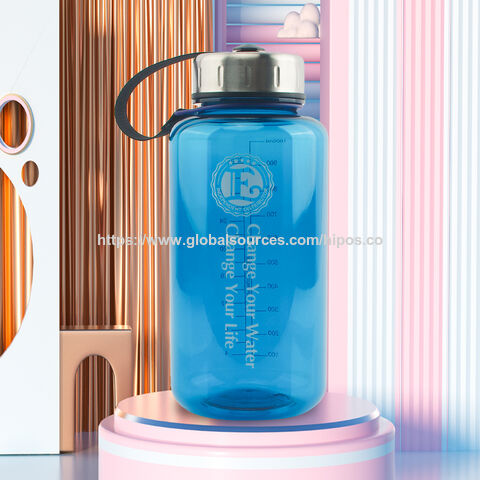 Individuell gestaltbare Werbe-Trinkflasche aus Kunststoff für Sport mit Tragegurt und Edelstahldeckel