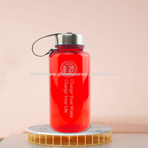 Individuell gestaltbare Werbe-Trinkflasche aus Kunststoff für Sport mit Tragegurt und Edelstahldeckel