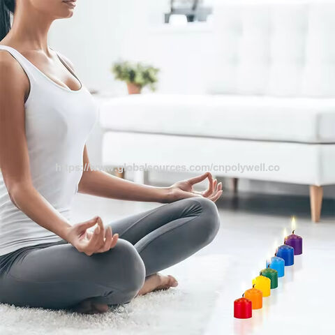 Anpassbare Private-Label-Verpackung Chakra Paraffinwachs Unparfümierte spirituelle Heilungsgeschenk Yoga-Säulen-Votivkerze