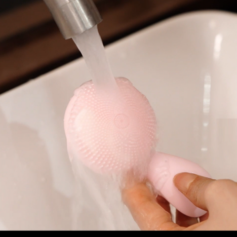 IPX7 Tahan Air Mini Kecantikan Isi Ulang Kustom Rumah Facial Cleaning Brush Set Sikat Wajah Elektrik Silikon Pembersih