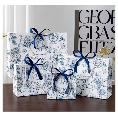 Nouveautés : Sacs Cadeaux en Papier Imprimés Écologiques Personnalisés avec Poignées - Sacs Shopping Personnalisés