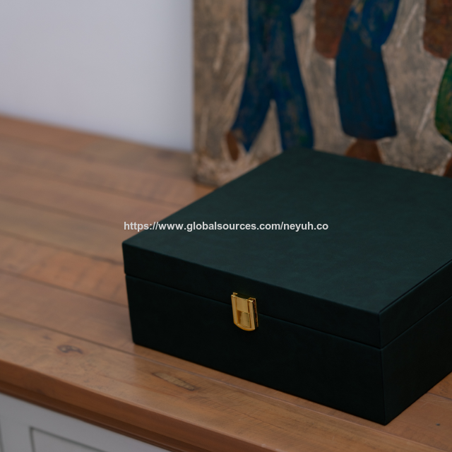 Caja organizadora y arcón de cuero artesanal para té y café con tapa lisa para minibar y esquinas decorativas para servir