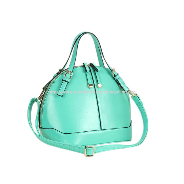 Bolso Característico en Color Caramelo, Ideal para Estudiantes