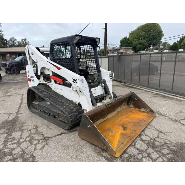 Best Selling E26 Bobcat Mini Excavator / Bobcat E19 Mini Excavator For Sale