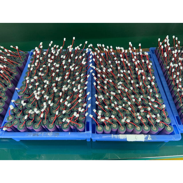 Beliebte tragbare Solarenergie mit 12V 60Ah Akku Wiederaufladbare Lithiumbatterien