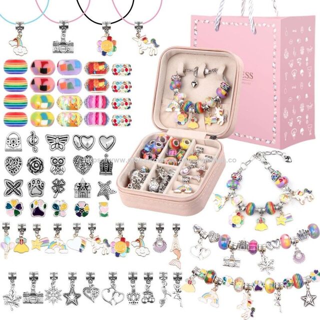 Nuevo diseño de juego de regalo de pulsera con cuentas para niños, juego de regalo de artesanía con caja de almacenamiento de pulsera portátil