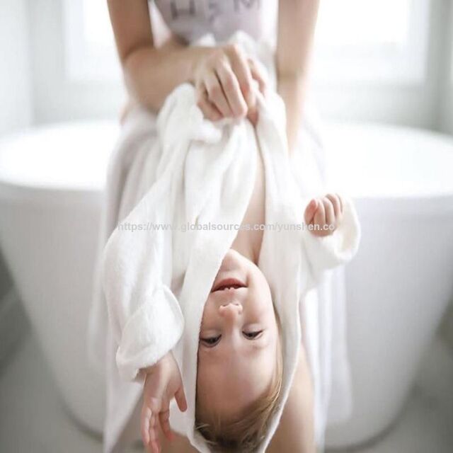 Peignoir de Bain Enfant Personnalisé en Gros avec Capuche en Peluche, Poncho en Coton Biologique, Serviette de Bain à Capuche pour Bébés et Enfants