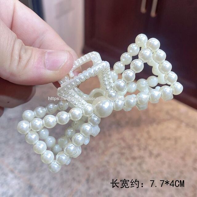 Atacado de fábrica, novos estilos de garras de cabelo, prendedor de cabelo de pérolas da moda, mais padrões para opções