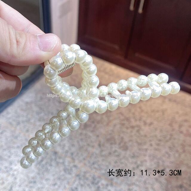 Atacado de fábrica, novos estilos de garras de cabelo, prendedor de cabelo de pérolas da moda, mais padrões para opções