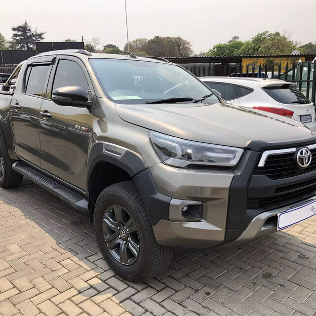 Toyota Hilux diesel 4x4 d'occasion et neuve dans Voitures neuves Voitures d'occasion à vendre