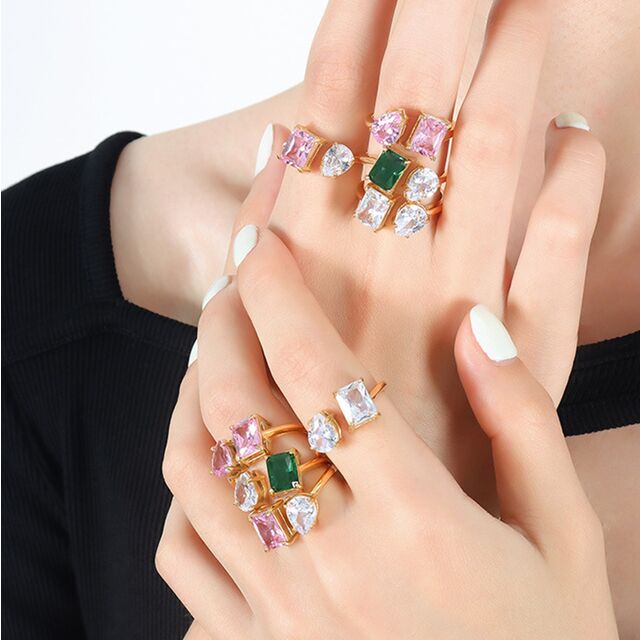 Minimalistischer Ring mit farbigem Zirkon, leichter Luxus, offener Ring aus Edelstahl, vergoldet, kreativ, vielseitig