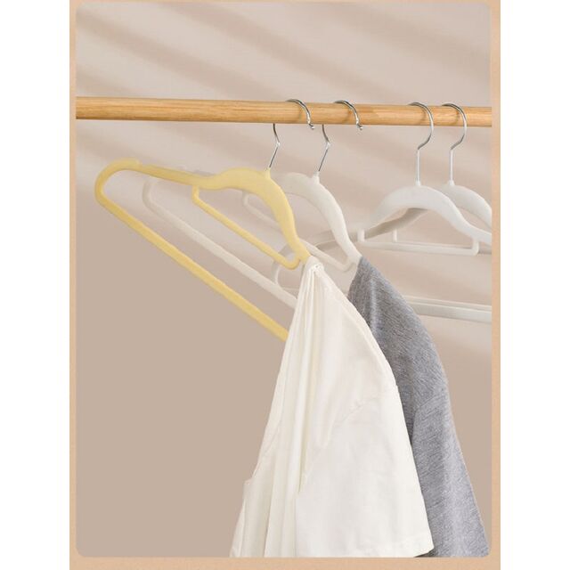 Perchas de Terciopelo para Niños de Venta Caliente, Negras, Antideslizantes, con Ganchos Dorados, Resistentes, para Trajes de Hombre, Perchas de Plástico Flock para Ropa